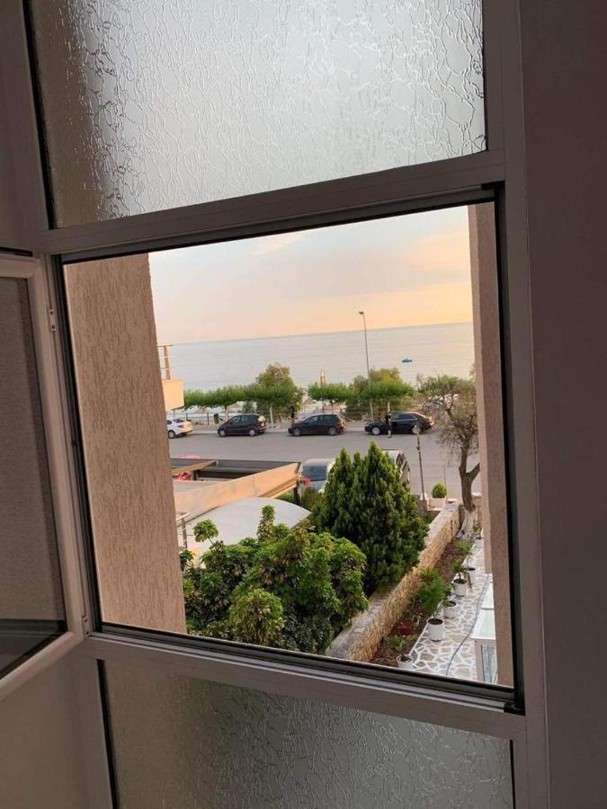 Mediterranean Apartments Himare Esterno foto